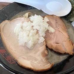 煮干し濃麺HV煮豚トッピング