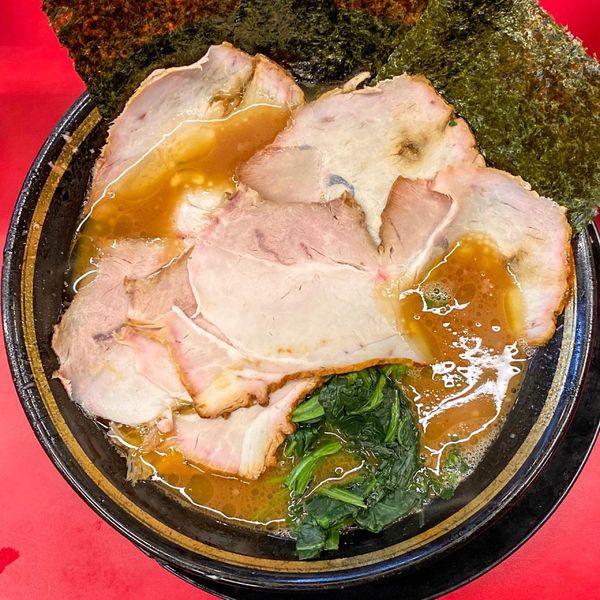 「チャーシューメン（3枚）¥950 半ライス ¥60」@柏 王道家の写真