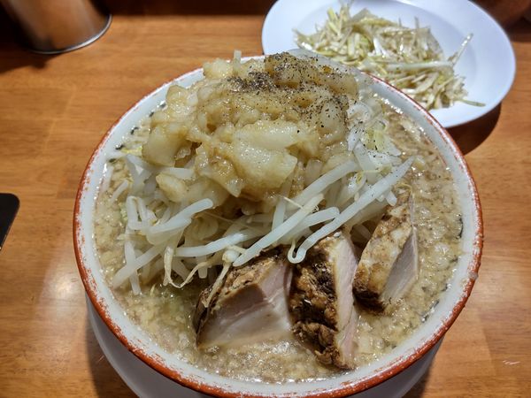 「小ラーメン＋ネギ   ヤサイ、アブラ」@らーめん バリ男 豊洲店の写真