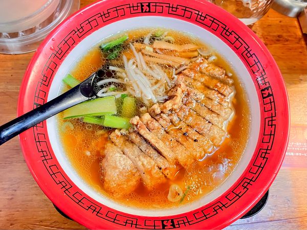 「排骨拉麺　半麺　980」@万世橋酒場 秋葉原本店の写真