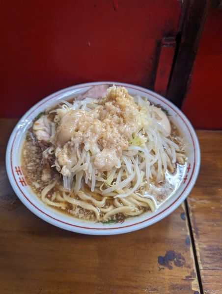 「ラーメン・味玉・ブタ」@ザ・ラーメンスモールアックスの写真