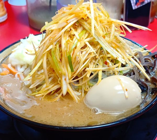 「醤油豚骨ラーメン」@家系ラーメン 王道 いしいの写真