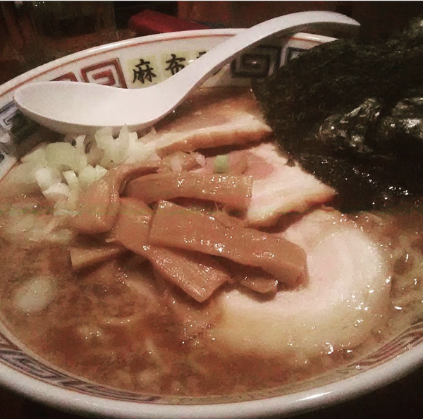 「とんこつ正油チャーシューメン」@麻布ラーメン 本店の写真