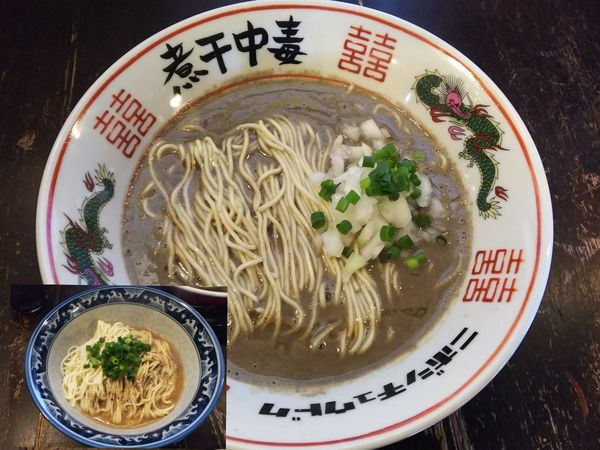 「灰汁煮干ソバ。＋カニと生クリームの和え玉　880＋400円」@煮干結社 弘前店の写真