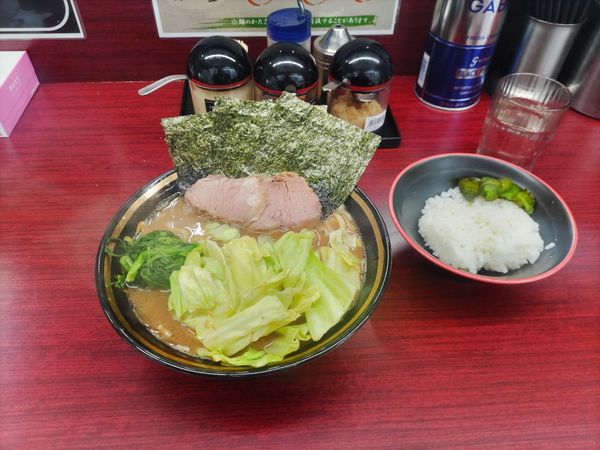 「キャベツラーメン」@麺家 紫極 大泉学園店の写真