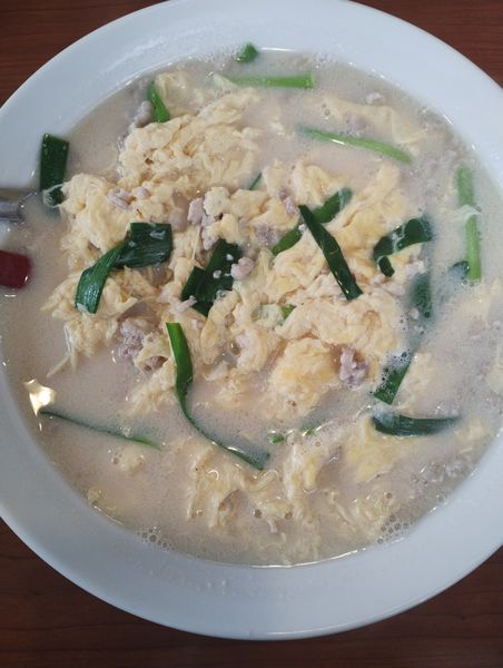 「白い辛麺(3辛)(中華麺)(大盛)(ライス無料)」@辛麺屋 桝元 高崎インター店の写真