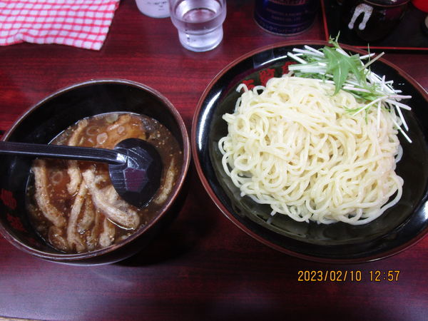 「つけ麵 830円（大盛り：無料）」@六紋亭の写真