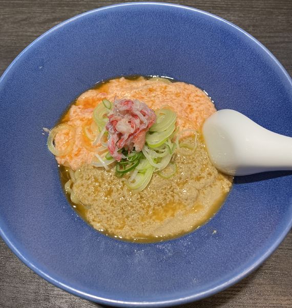 「【限定】蟹まぜそば　１３００円」@カニトン 東神奈川店の写真