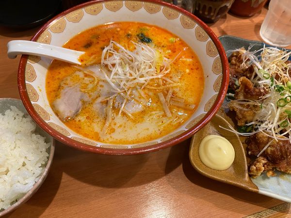 「油淋鶏セット（辛塩こってり）」@俺流塩らーめん 渋谷三丁目店の写真