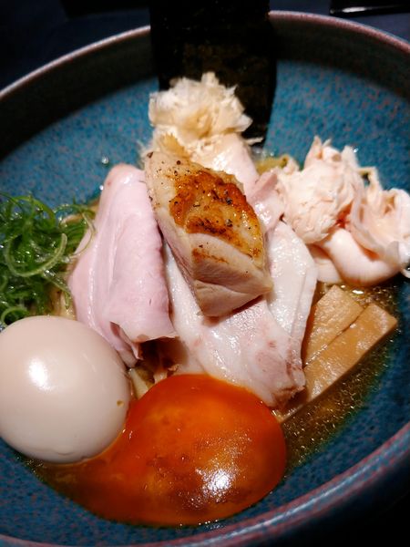 「地鶏まぜSOBAプレミアム」@うずとかみなりの写真