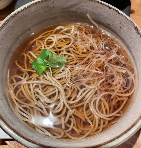 「かけそば」@蕎麦酒場 角ヤ 湯島天神町の写真