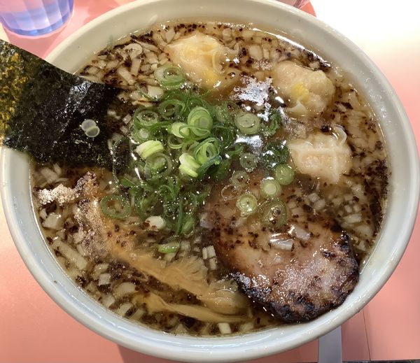 「[限定]もちもち揚げネギ海老ワンタン麺　大盛」@流星軒の写真