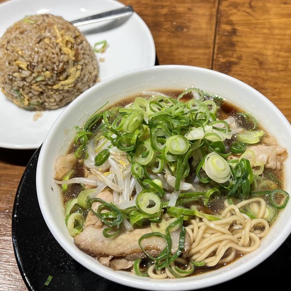 「【セットメニュー】中華そば（小）＋焼きめし（小）」@中華そば 春夏◯冬の写真