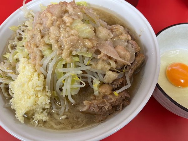 「小ラーメン　生玉子50円」@ラーメン二郎 柏店の写真