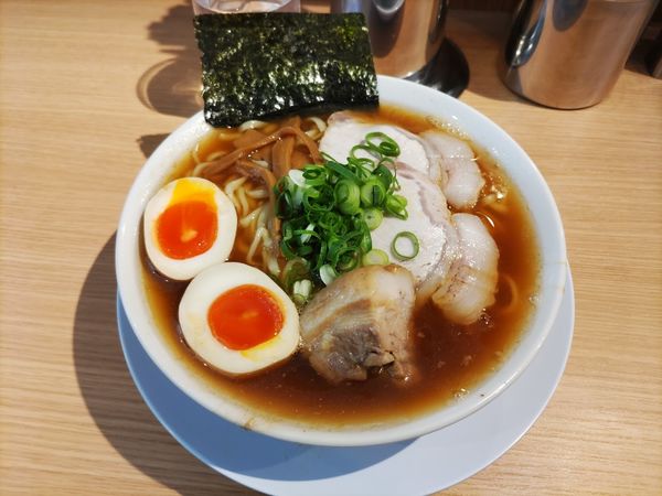 「特製中華そば大盛（1100円）」@中華そば やなぎやの写真