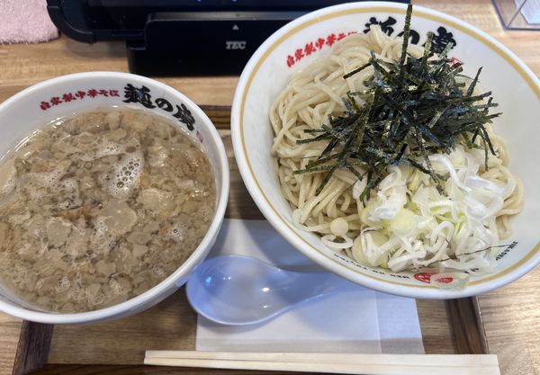 「肉盛りつけ麺　大盛り」@自家製中華そば 麺の虜の写真