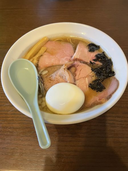 「肉増し豊岡煮干し蕎麦＋ダシ注入式味玉」@青春餃子の写真