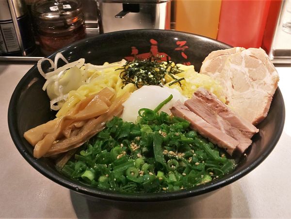 「油そばW盛り+Bトッピング」@東京油組総本店 市ヶ谷組の写真