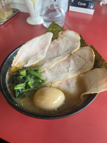 「チャーシュー麺＋半熟たまご」@横浜家系ラーメン 高松家の写真