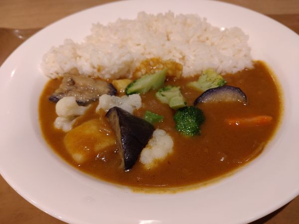 「５品目のごろごろ温野菜カレー　７００円」@カレーショップC＆C 大手町メトロピア店の写真