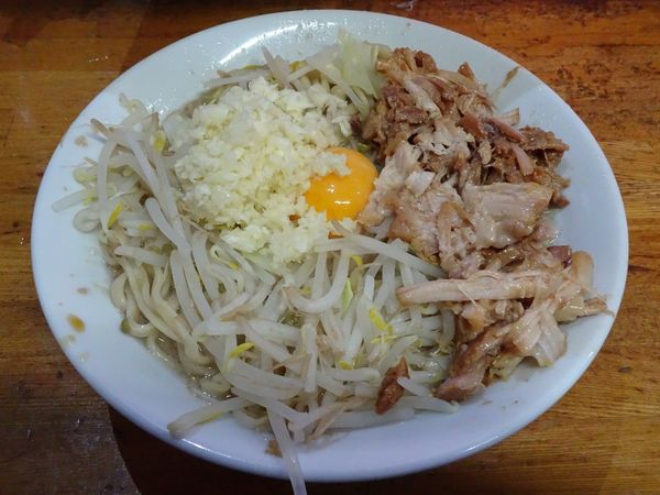 「油そば（1,000円）ニンニク」@ラーメン髭の写真