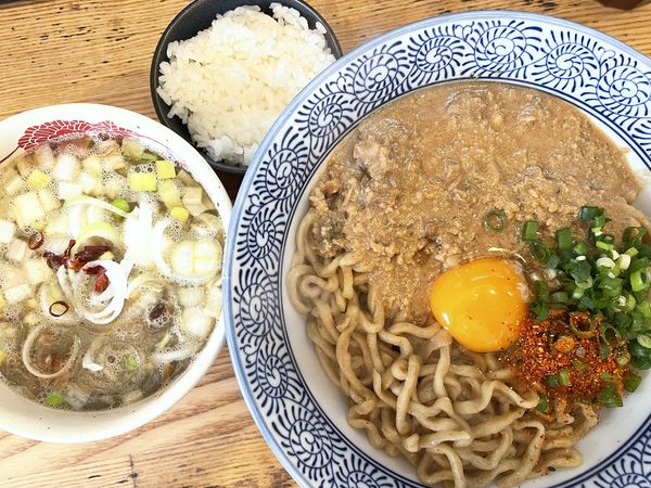 「季節限定：牡蠣味噌かま玉つけそば1150円+ひとくちごはん5」@中華そば専門 とんちぼの写真