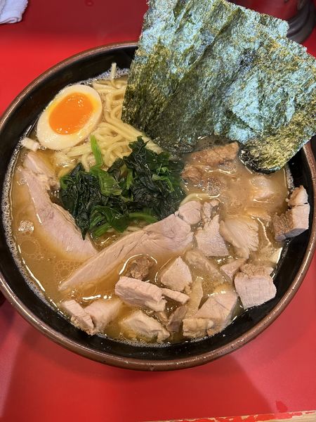 「特製らーめん中950円+左下ボタン50円」@らーめん 谷瀬家 新橋店の写真