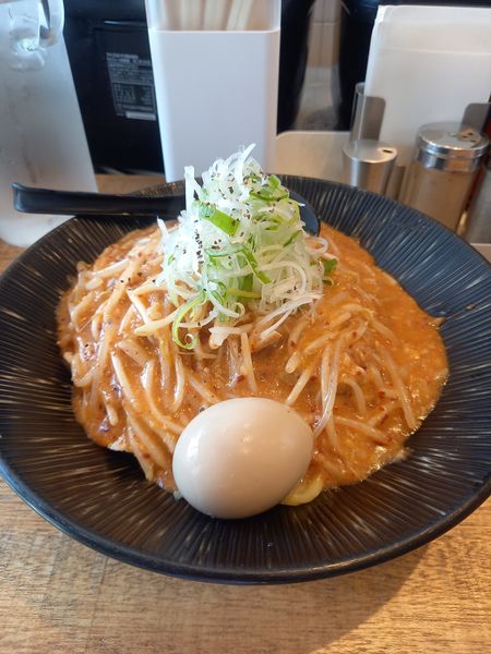 「辛味噌ラーメン￥800＋大盛り￥50＋味玉￥100」@大塚屋の写真
