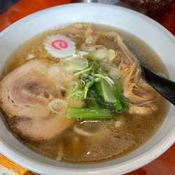 佐野ラーメン 750円 餃子 半ライス