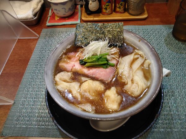 「ワンタン醤油ラーメン1,100円」@らーめん 梶原の写真