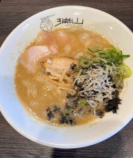 「限定　濃いめの煮干し蕎麦　900円」@中華蕎麦 瑞山（ZUIZAN）の写真