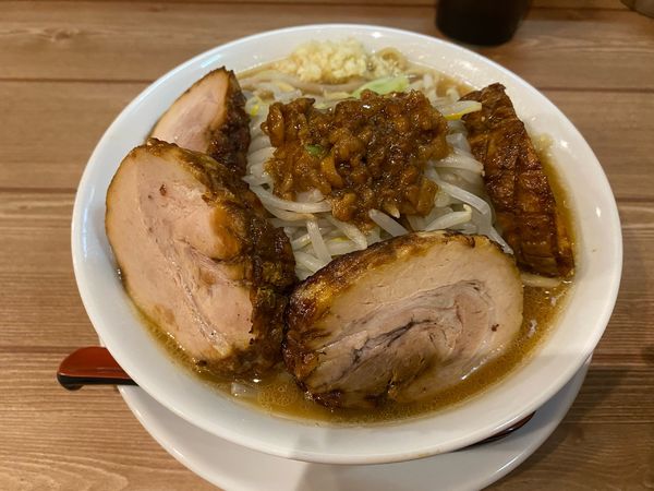 「ラーメン中(250g) ¥830(豚マシ+¥200)」@麺ゃ花ょの写真