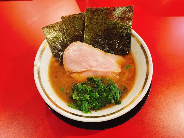 「ラーメン(本店仕様)」@IEKEI KANSAI王道家直系 我道家の写真