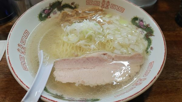 「朝専用中華そば　塩　チャーシュー変更」@らあめん 寸八 総本店の写真