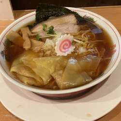 ワンタン麺　大盛り