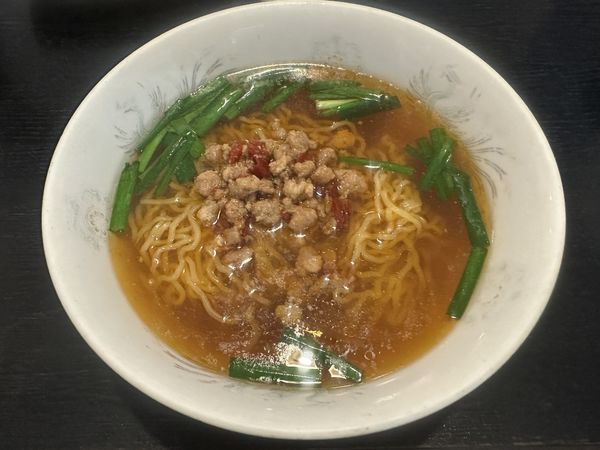 「台湾ラーメン＋ニンニク炒飯780円」@食香閣の写真