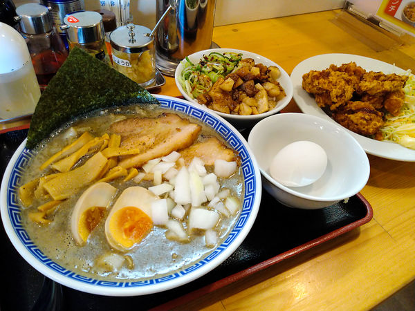 「2月限定/ガツッと特製煮干しラーメン+チャーシュー丼　他」@優勝軒 狭山店の写真