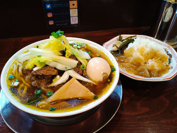 「肉の日限定/牛肉麺味玉入り+フカヒレあんかけ飯W　他」@らーめん 五ノ神精肉店 煮干し編の写真
