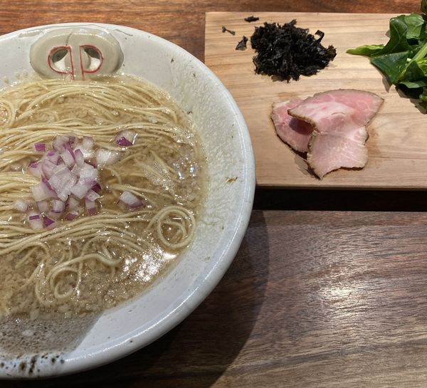 「慈悲深き背脂煮干　１１００円」@NATURAL TASTEの写真