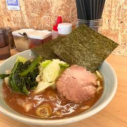 えんふくラーメン並　キャベツトッピング
