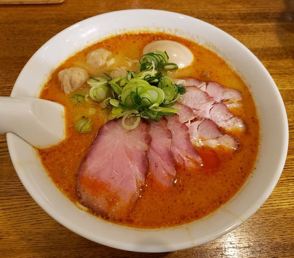 「チャーシューワンタン担々メン　味玉」@支那ソバ おさだの写真