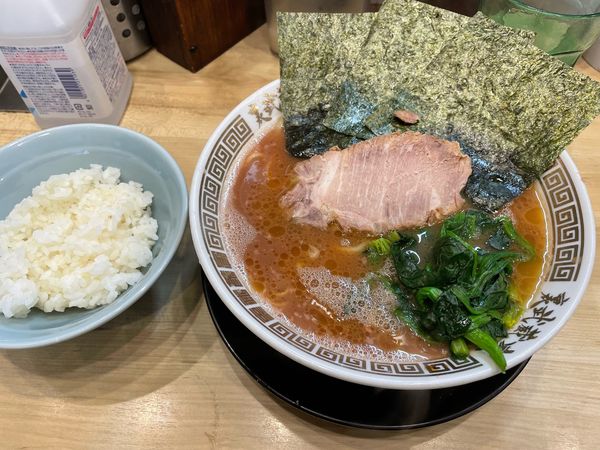 「ラーメン」@横浜ラーメン 裏武蔵家 西千葉本店の写真