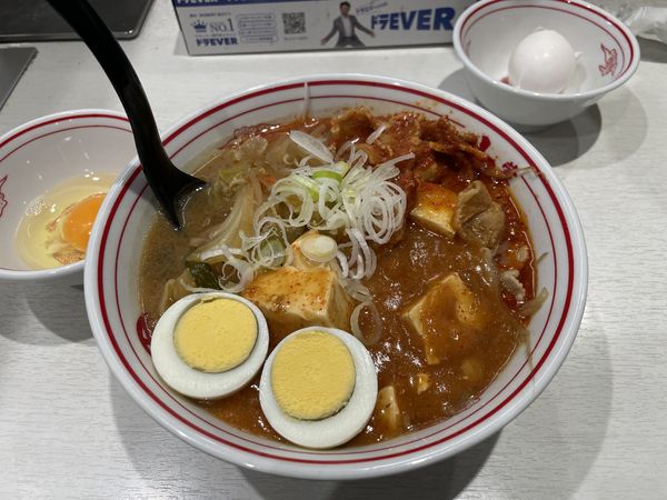 「五目蒙古タンメン ¥970 サービス生卵」@蒙古タンメン 中本 東池袋店の写真