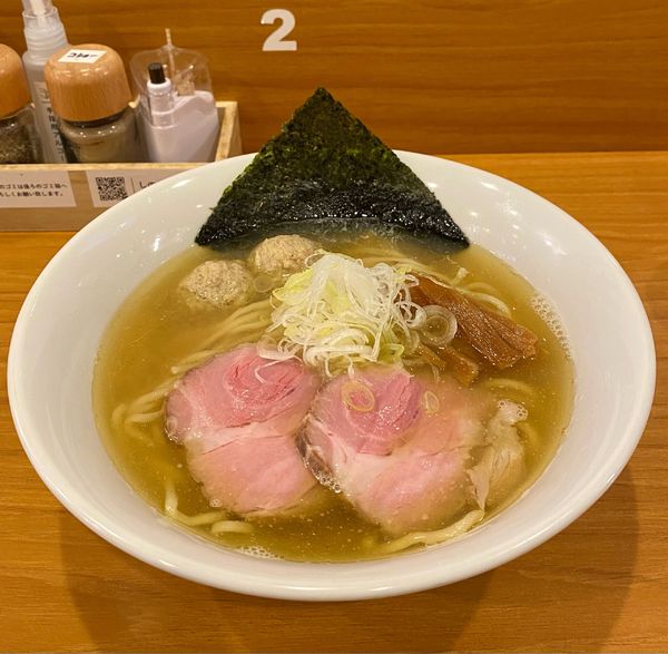 「塩らーめん¥950 with つくね(２個)¥150」@しののめヌードルの写真