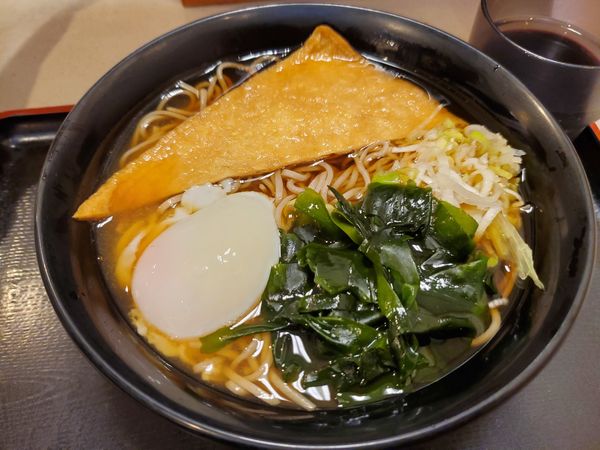 「朝そば・きつね・そば・温」@名代 富士そば 川崎東口店の写真
