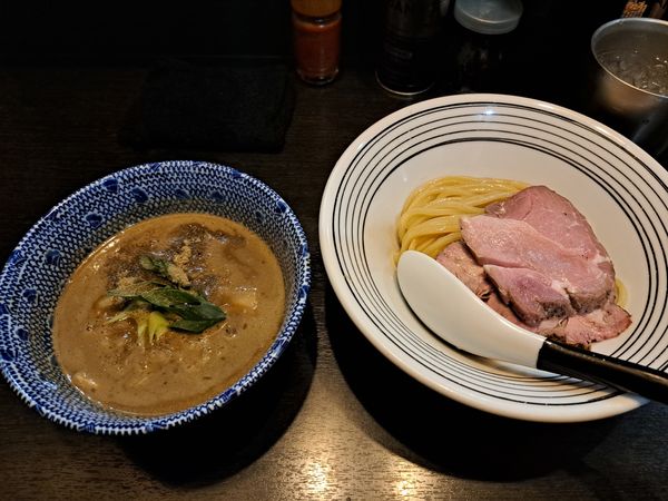 「濃厚煮干つけめん」@陽はまたのぼるの写真