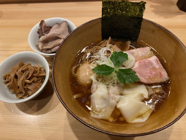 「特製中華そば大＋チャーシュー＋メンマ」@自家製麺 ロビンソンの写真