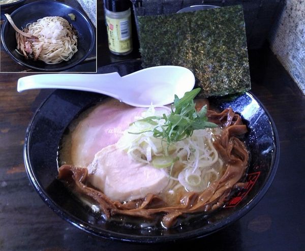 「鶏濃麺 醤油(850円)+和え玉(300円)」@濃麺 海月の写真