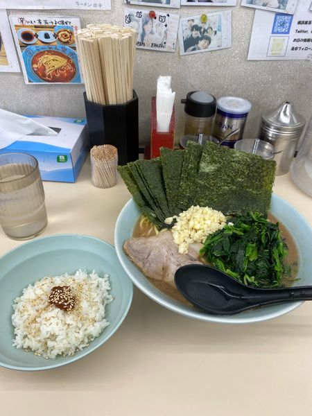 「中盛、海苔、ほうれん草トッピング、生にんにく」@横浜家系ラーメン田中の写真