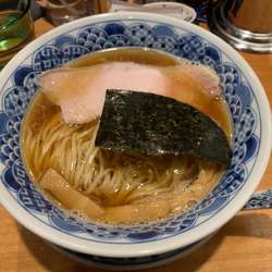 中華そば(900円)